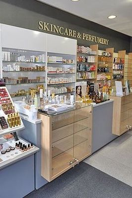 化妝品零售 渠道變革、消費者洞察與未來趨勢